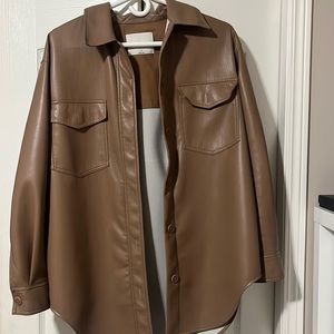 Aritiza - The Ganna Shirt Jacket. Size S, barely worn.